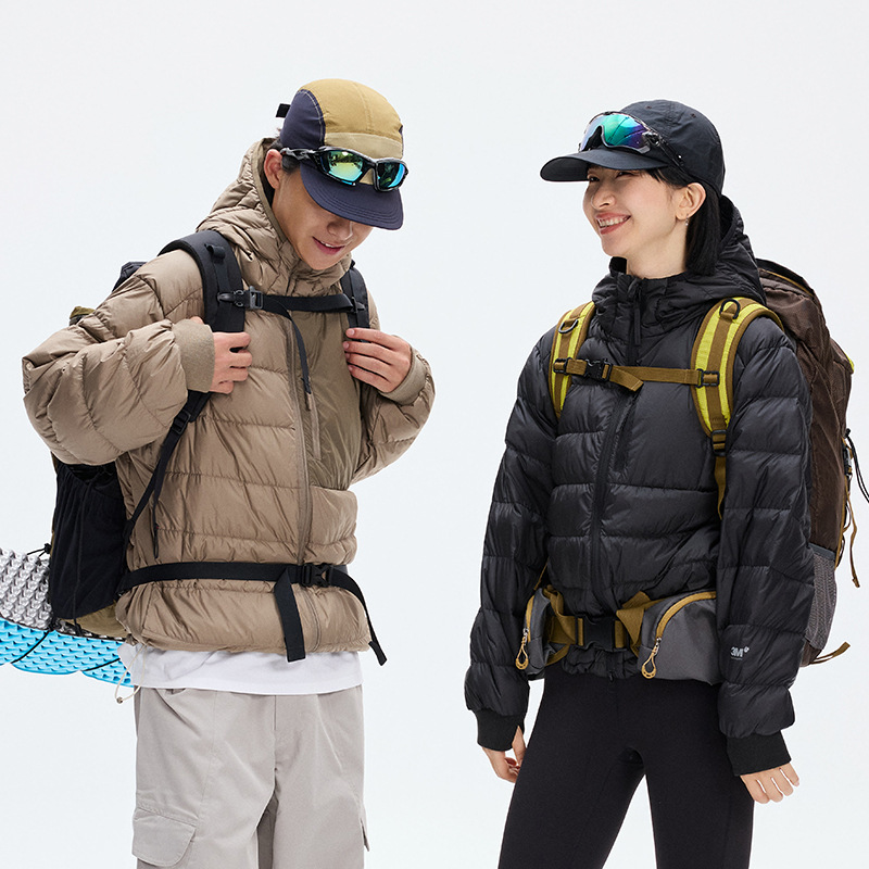 Lightweight hiking down jacket for trekking and outdoor use